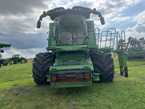 Image of John Deere S790 equipment image 4