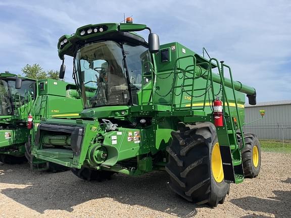 Image of John Deere S790 equipment image 2