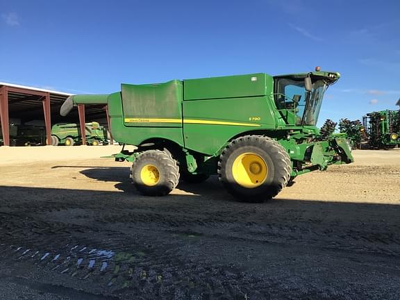 Image of John Deere S790 equipment image 1