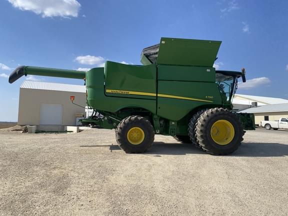 Image of John Deere S790 equipment image 4