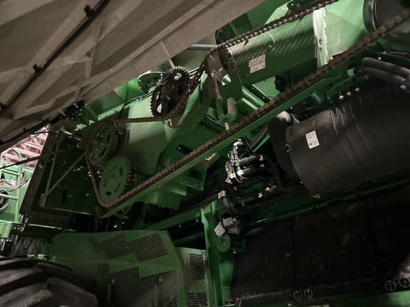 Image of John Deere S790 equipment image 1