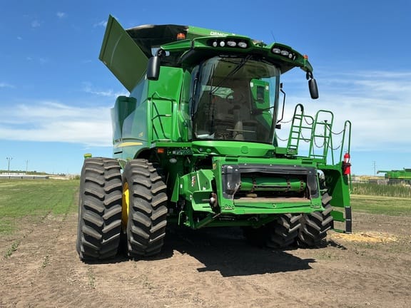 2020 John Deere S790 Equipment Image0