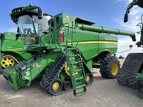 Image of John Deere S790 equipment image 2