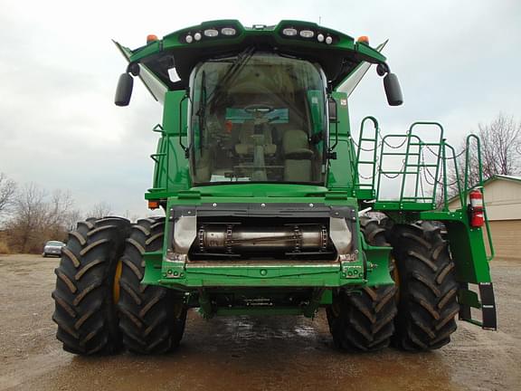Image of John Deere S790 equipment image 2