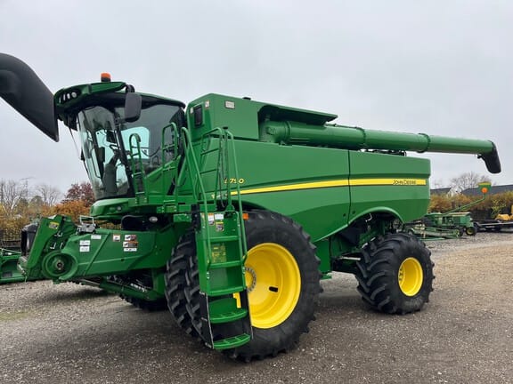 2020 John Deere S790 Equipment Image0