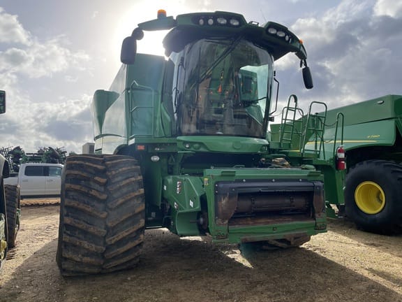 2020 John Deere S790 Equipment Image0