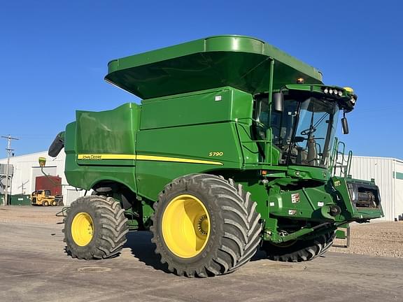 Image of John Deere S790 Primary image