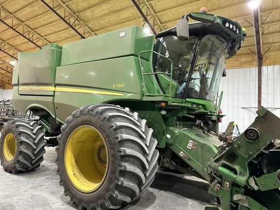 Image of John Deere S790 Primary image