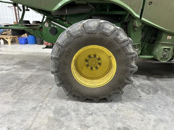 Image of John Deere S790 equipment image 2