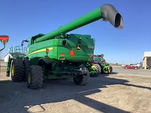 Main image John Deere S790 5