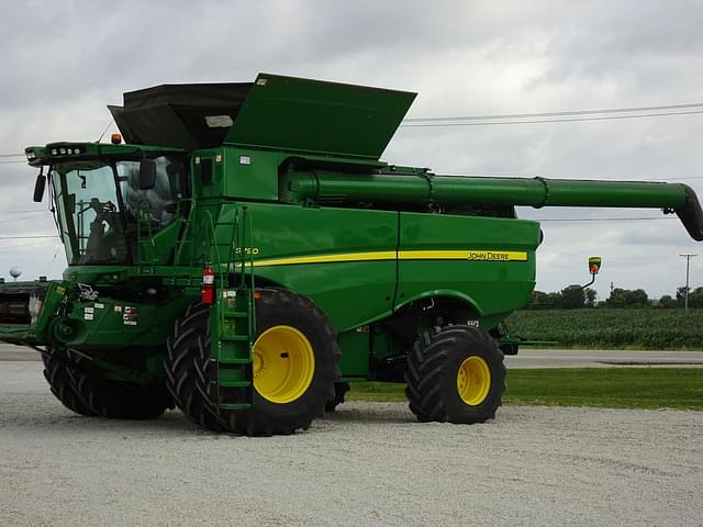 Image of John Deere S790 equipment image 2