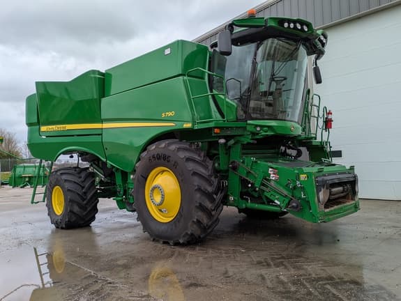 Image of John Deere S790 equipment image 1