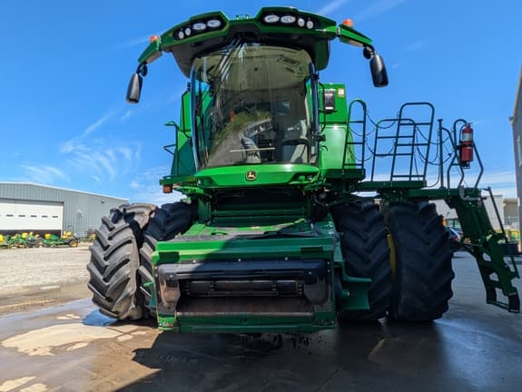 Image of John Deere S790 equipment image 2