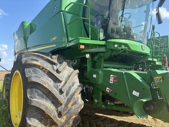 Image of John Deere S790 equipment image 2