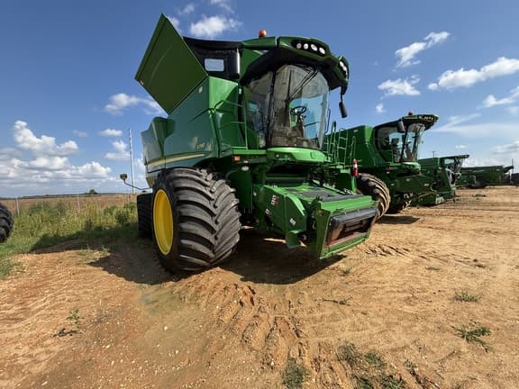 Image of John Deere S790 equipment image 3