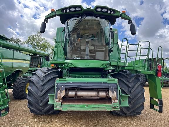 Image of John Deere S790 equipment image 4