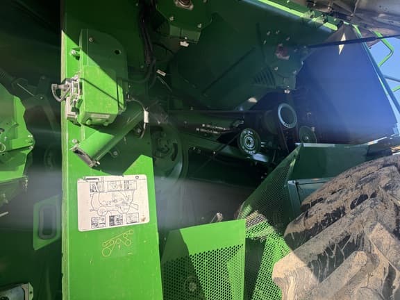 Image of John Deere S790 equipment image 3