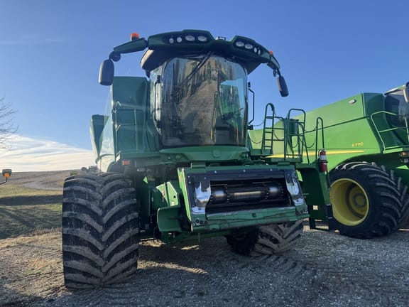 2020 John Deere S790 Equipment Image0