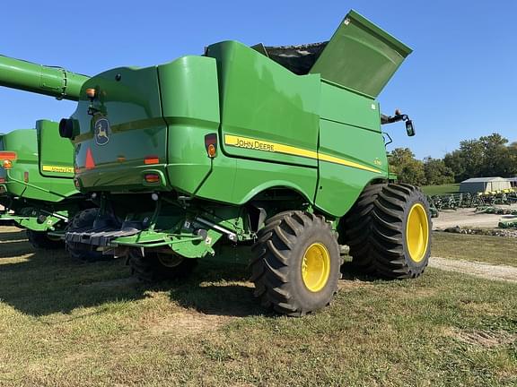 Image of John Deere S790 equipment image 1