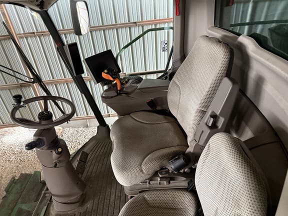 Image of John Deere S790 equipment image 1