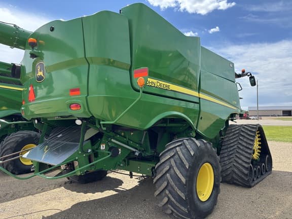 Image of John Deere S790 equipment image 3