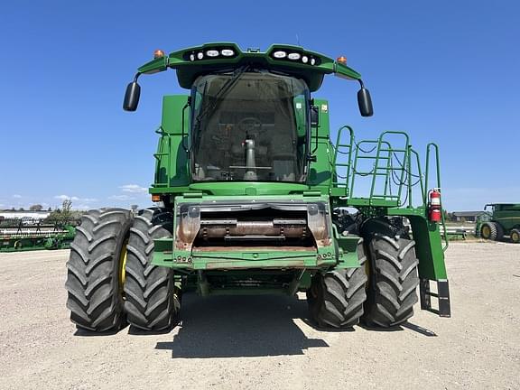 Image of John Deere S790 equipment image 1