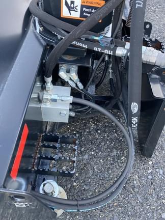 Image of John Deere SB72B equipment image 4