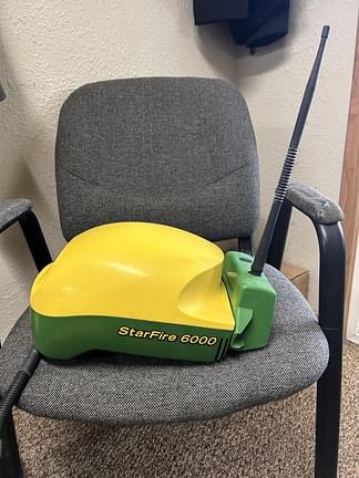 Image of John Deere StarFire 6000 Image 1