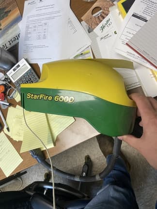 Image of John Deere StarFire 6000 Image 0