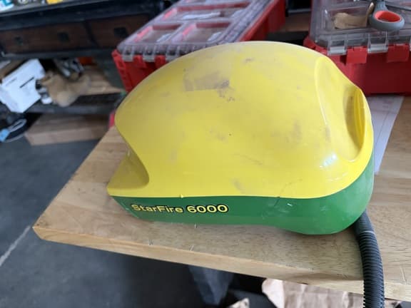 Image of John Deere StarFire 6000 Primary Image