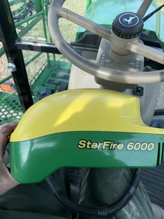 Image of John Deere StarFire 6000 equipment image 1