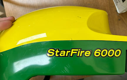 Image of John Deere StarFire 6000 Image 0