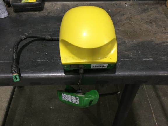 Image of John Deere StarFire 6000 Primary image