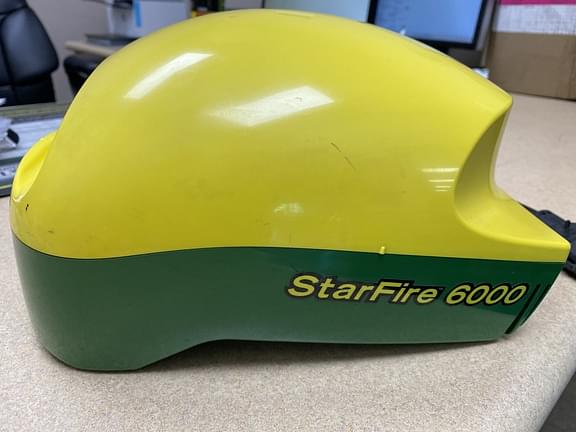 Image of John Deere StarFire 6000 Primary image