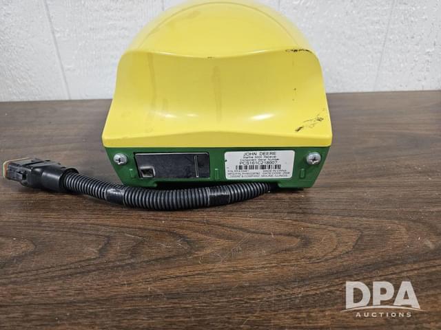 Image of John Deere StarFire 6000 equipment image 4