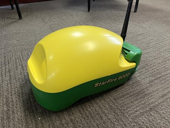 Image of John Deere StarFire 6000 Image 0