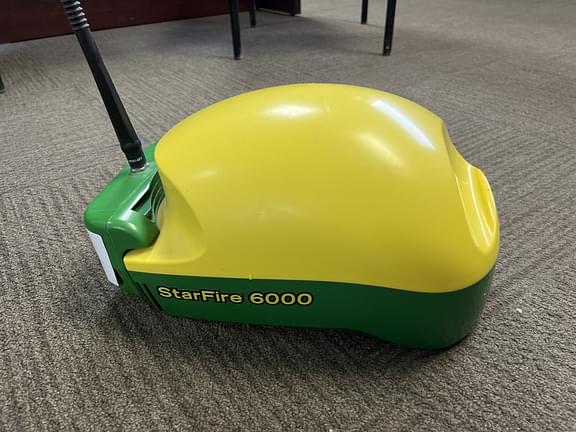 Image of John Deere StarFire 6000 Image 1