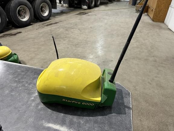 Image of John Deere StarFire 6000 Primary Image