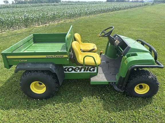 Image of John Deere Gator TS 4x2 equipment image 4