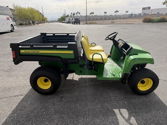 2020 John Deere Gator TX 4x2 Equipment Image0