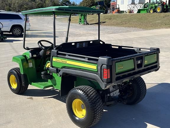 Image of John Deere Gator equipment image 2