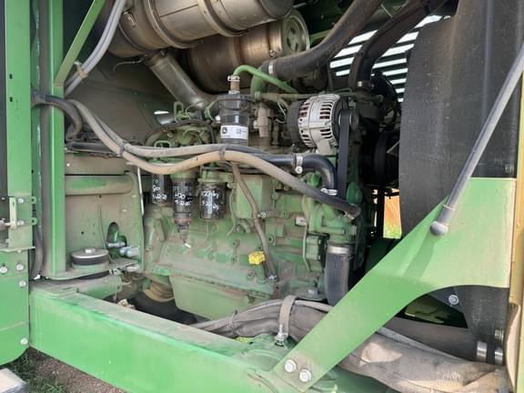 Image of John Deere W235 equipment image 4