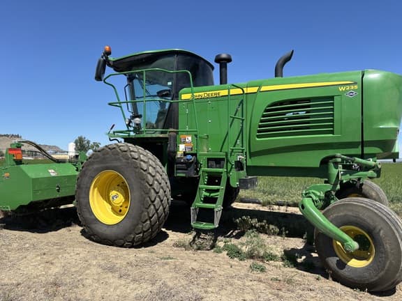 Image of John Deere W235 equipment image 3