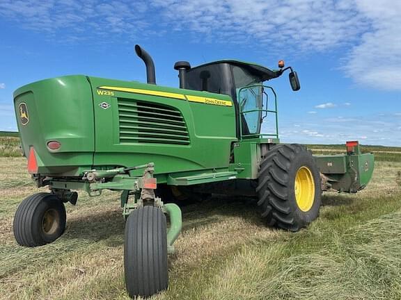 Image of John Deere W235 equipment image 4