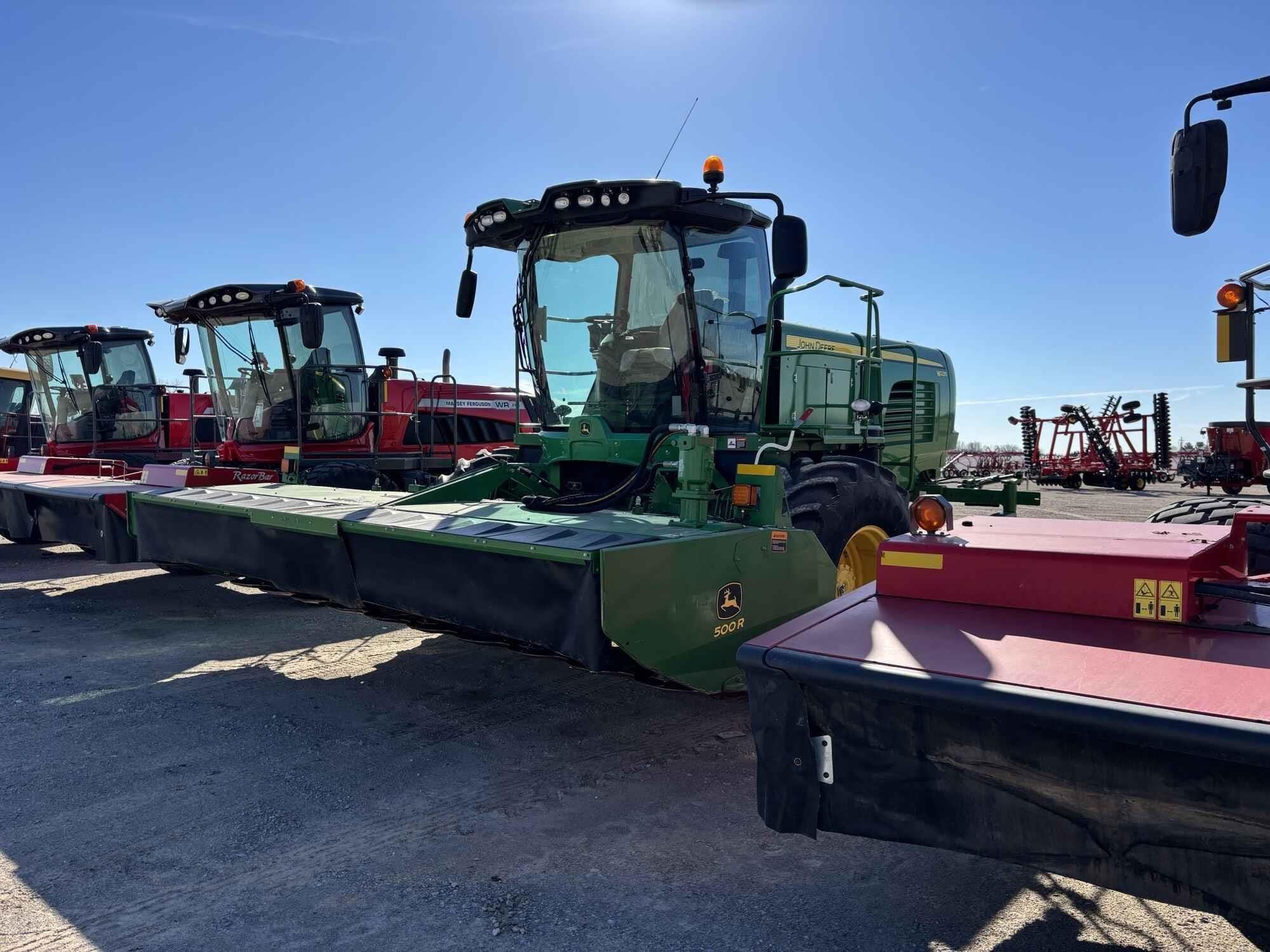 2020 John Deere W235 Equipment Image0