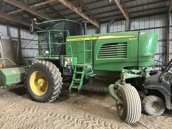 Image of John Deere W235 equipment image 1