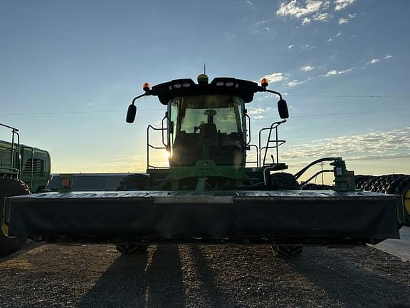 Image of John Deere W235 equipment image 1