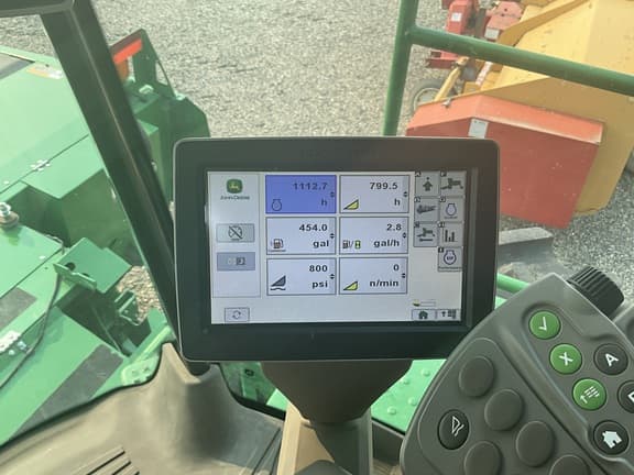 Image of John Deere W235 equipment image 4