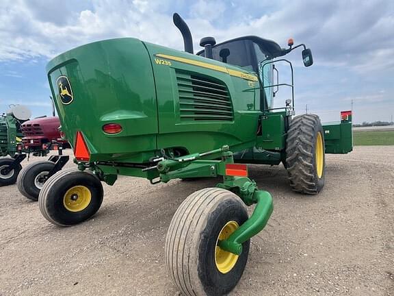 Image of John Deere W235 equipment image 2