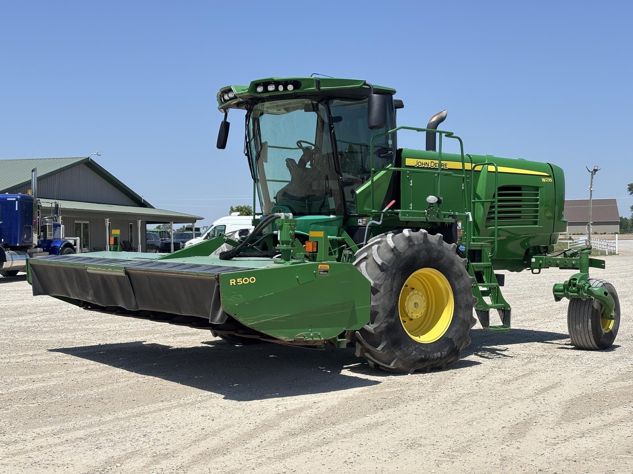 2020 John Deere W235 Equipment Image0